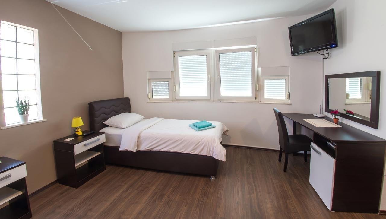 Guesthouse Stari Grad 모스타르 외부 사진